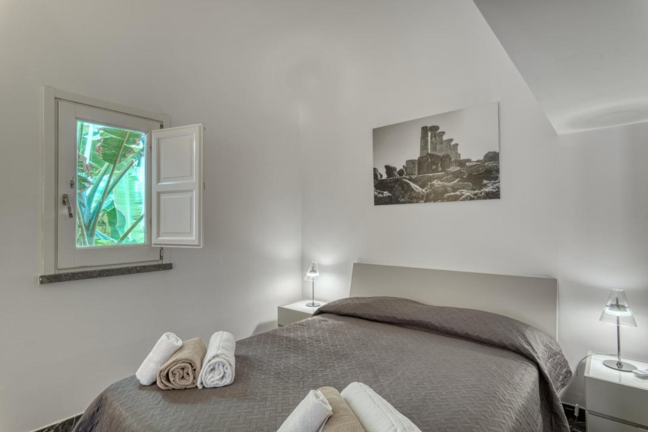Villa Bordonaro - By Vacation Service チェファル エクステリア 写真